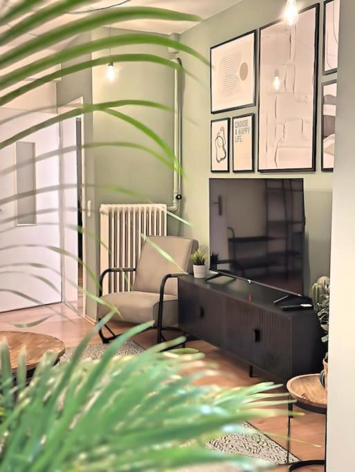 Urban & Chic: 2Bdr, Parkplatz Apartment Witten Exterior foto