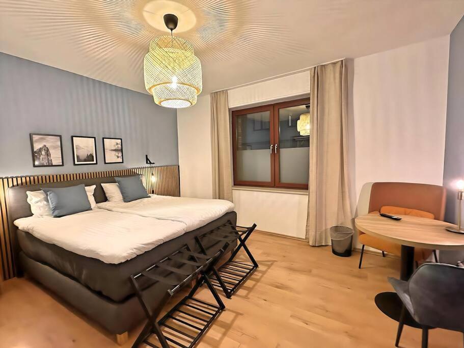 Urban & Chic: 2Bdr, Parkplatz Apartment Witten Exterior foto